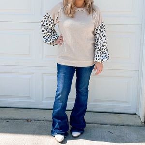 Leopard Sleeve Top